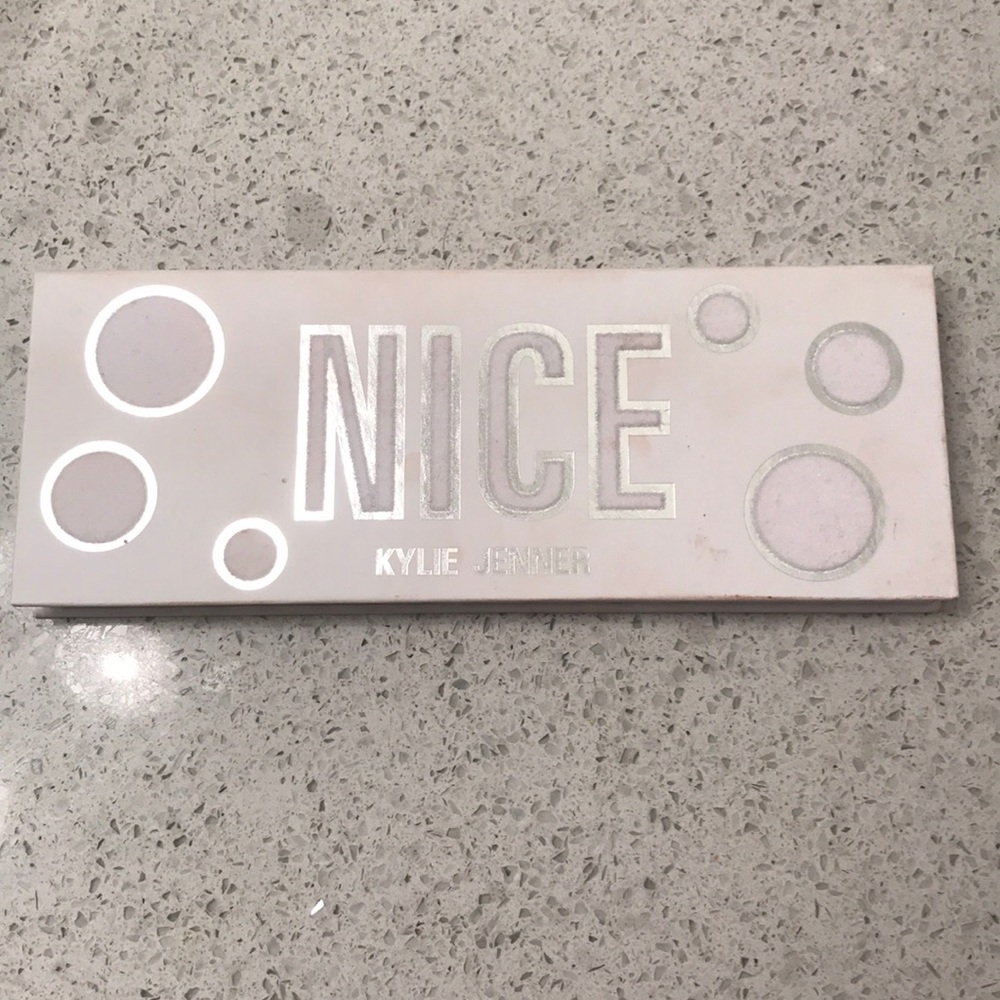 Kylie NICE Palette